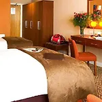 Otel Maldron & Leisure Centre