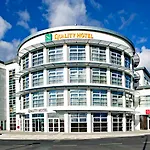 Maldron & Leisure Centre Otel