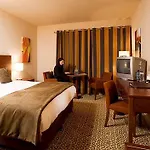 Otel Maldron & Leisure Centre