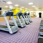 Otel Maldron & Leisure Centre