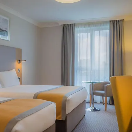 Maldron Hotel&leisure Centre Hotel