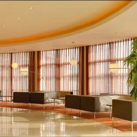 Maldron & Leisure Centre 3* Limerick Junction