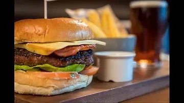 Maldron & Leisure Centre