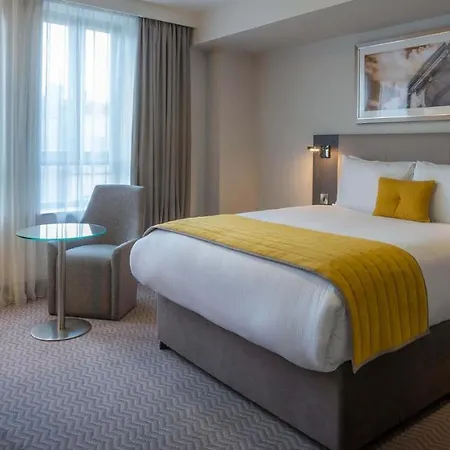 Hotel Maldron & Leisure Centre