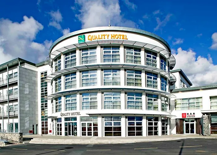 Maldron & Leisure Centre 호텔