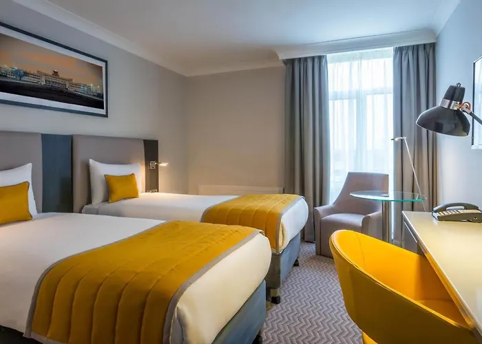 Hotell Maldron & Leisure Centre 3*