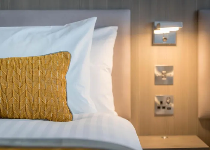 Maldron & Leisure Centre Limerick Junction