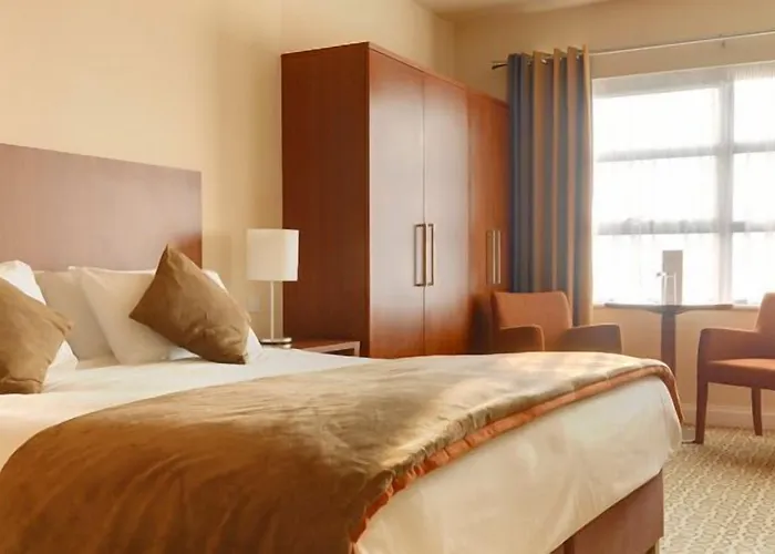 Maldron & Leisure Centre Hotell