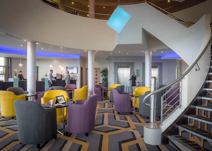 Maldron & Leisure Centre 호텔 3*