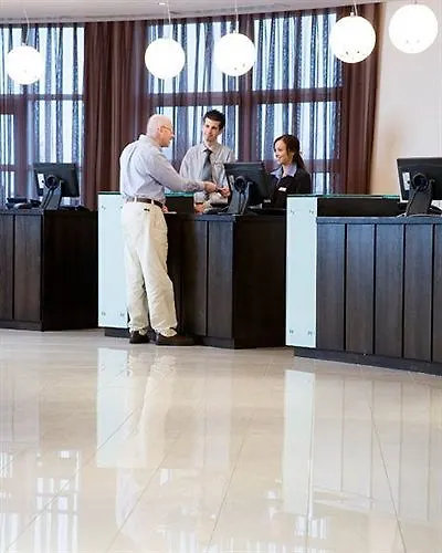 Hotell Maldron & Leisure Centre