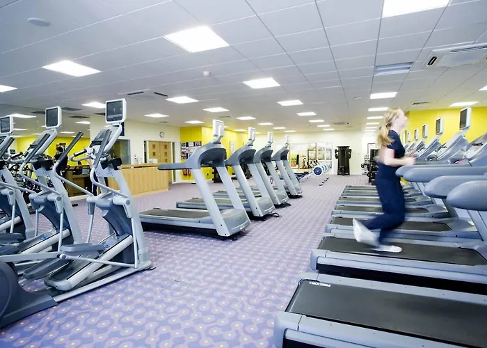 Hotel Maldron Hotel&leisure Centre 3*